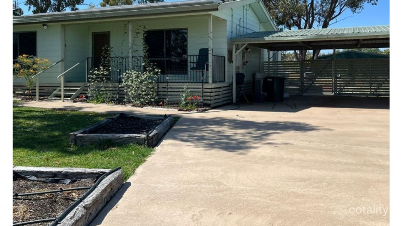 2-bedroom house at 19 Fantasia Street, Lightning Ridge, NSW 2834, Walgett Council, New South Wales