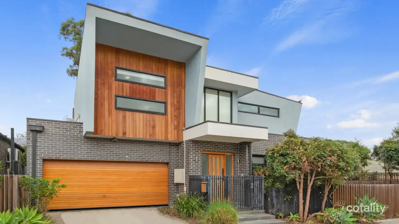 4-bedroom unit at 5 Woorrwarren Lane, Blackburn, VIC 3130, Whitehorse Council, Victoria