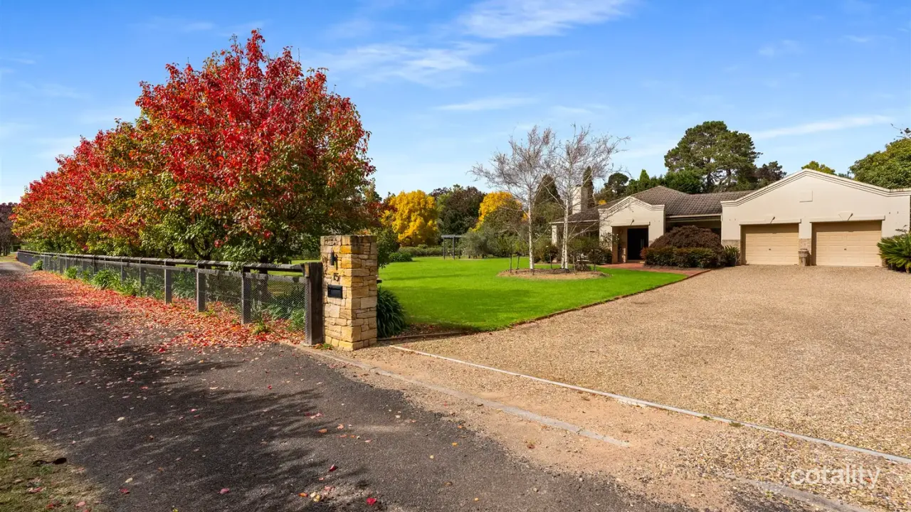 4-bedroom house at 15 Stratford Way, Burradoo, NSW 2576, Wingecarribee Council, New South Wales