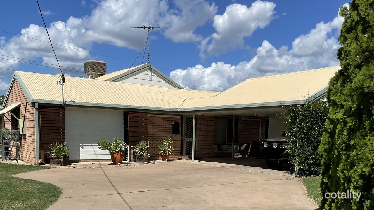 8 Spring Grove, Emerald, QLD 4720, Emerald, Queensland 4720 - HOUSE ...