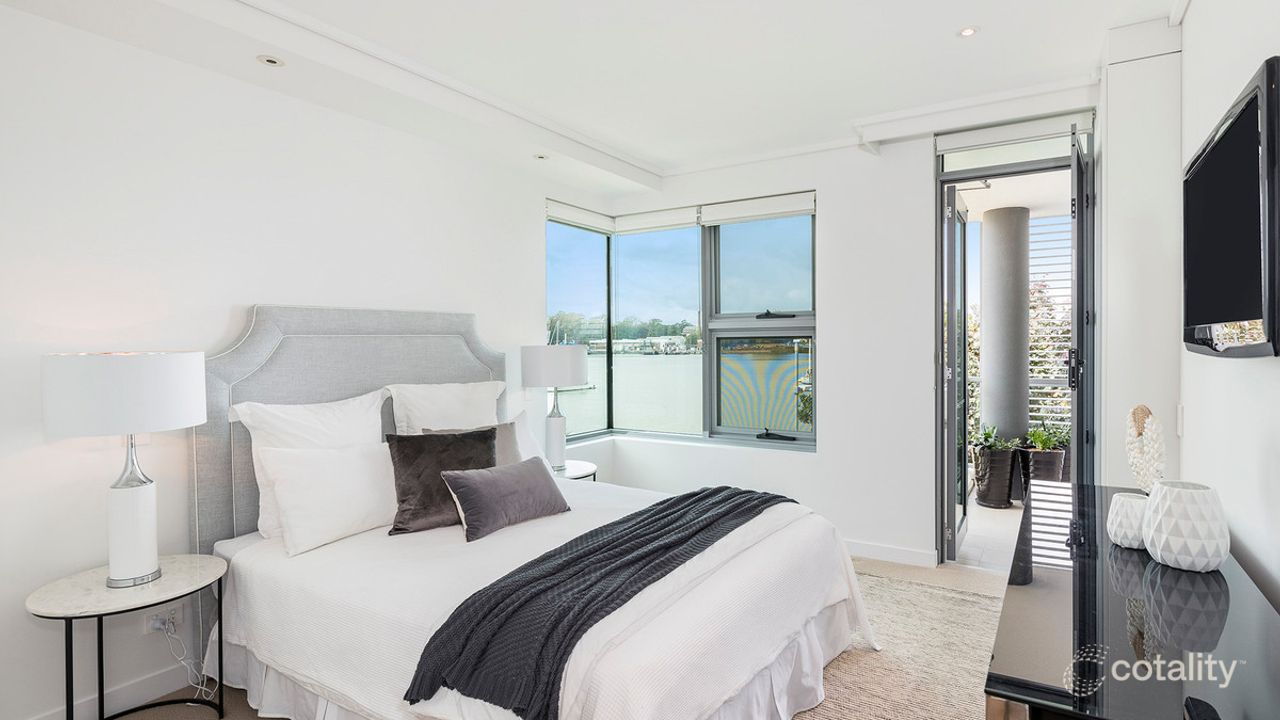 3-bedroom unit at 1202/118 Parkside Circuit, Hamilton, QLD 4007, Brisbane, Queensland