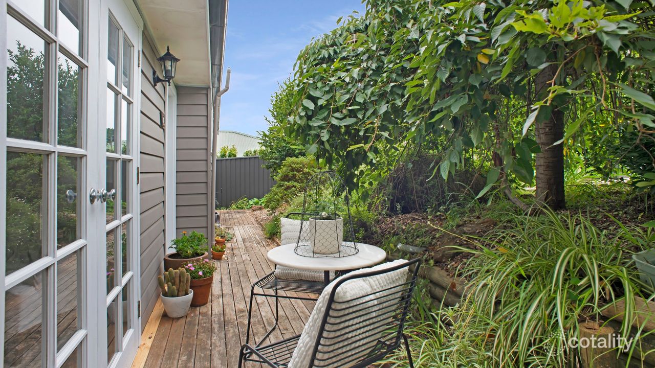 4-bedroom house at 46 Great Western Highway, Wentworth Falls, NSW 2782, Blue Mountains, New South Wales