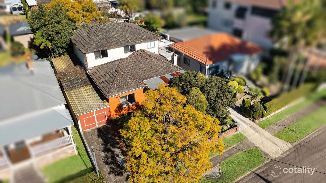 5-bedroom house at 9 Wells Street, Thornleigh, NSW 2120, Hornsby, New South Wales