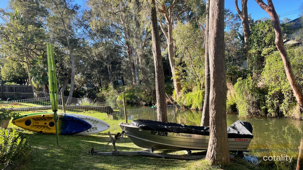 4-bedroom house at 1 Malvina Parade, Gorokan, NSW 2263, Gorokan, New South Wales