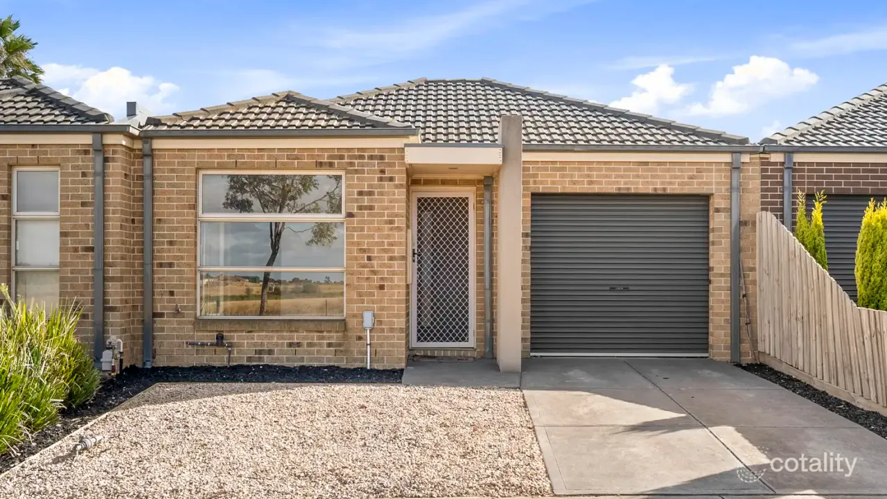 3-bedroom unit at 2/76 Westmeadows Lane, Truganina, VIC 3029, Wyndham, Victoria