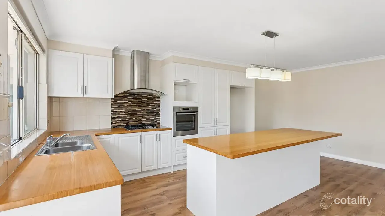 4-bedroom unit at 27 Bradshaw Street, Eden Hill, WA 6054, Bassendean, Western Australia