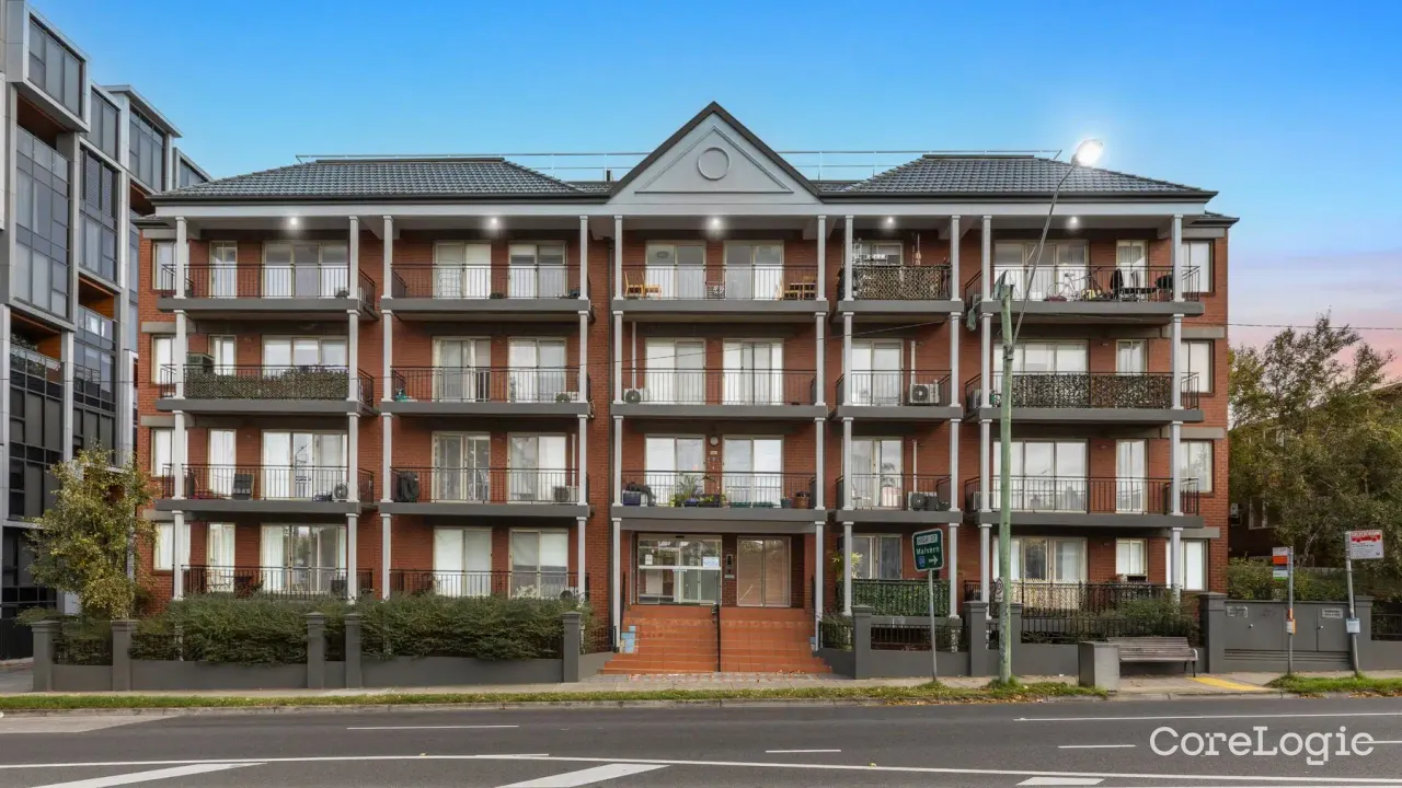 3-bedroom unit at 104/111 Punt Road, Stonnington Council, Victoria