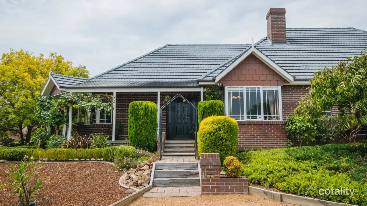 5-bedroom house at 1 Bridges Place, Isaacs, ACT 2607, Unincorporated Act, Australian Capital Territory