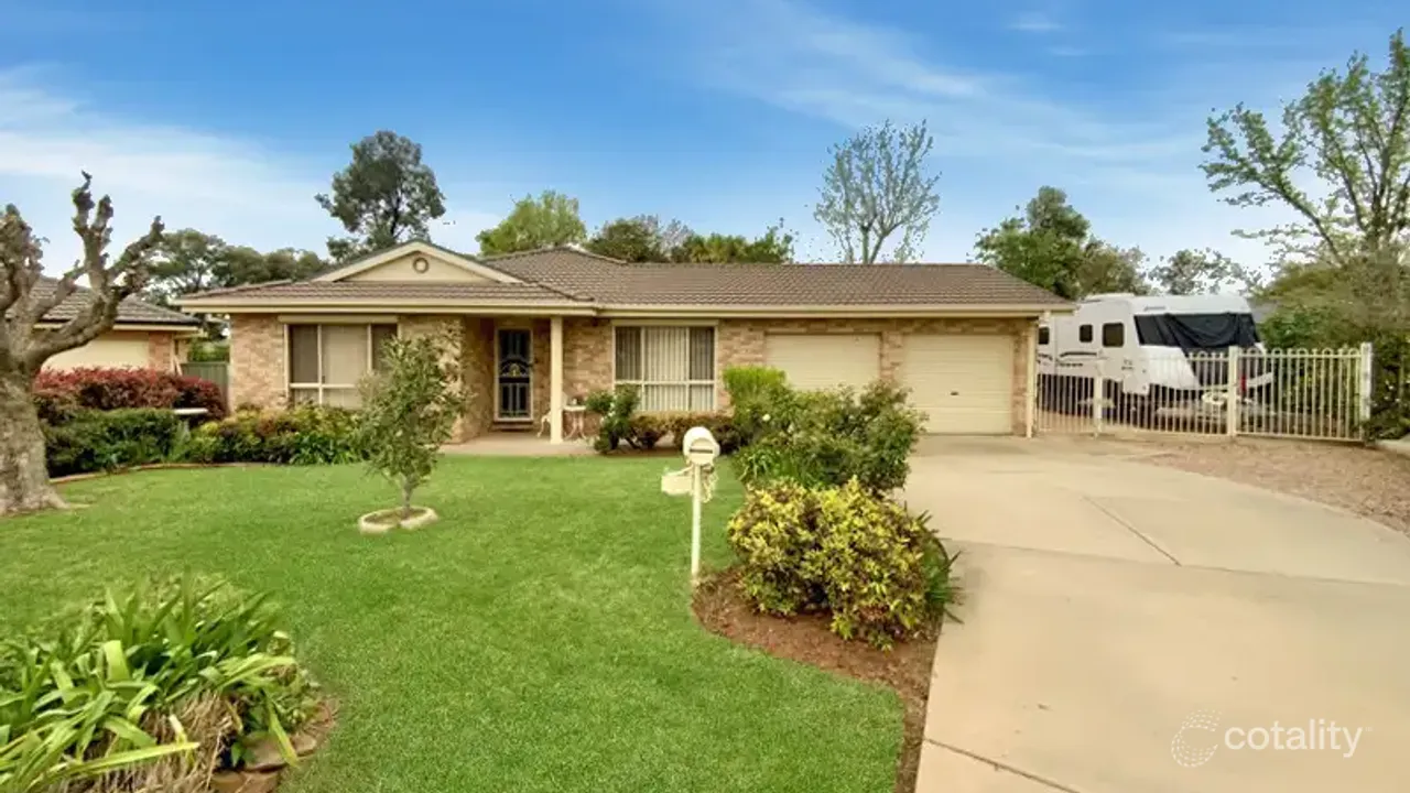 3-bedroom house at 32 Jacaranda Street, Forbes, NSW 2871, Forbes, New South Wales