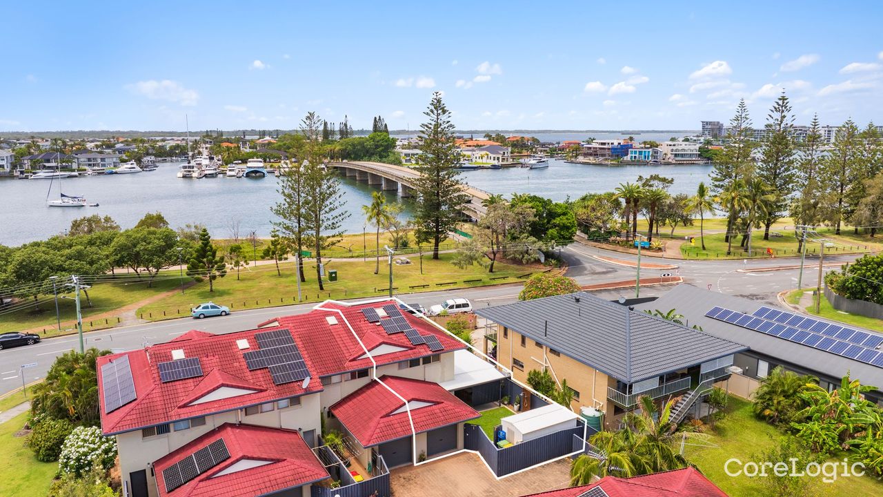 3-bedroom house at 1/142 the Esplanade, Gold Coast Council, Queensland