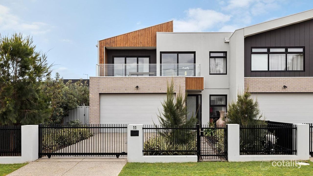 3-bedroom unit at 11 Osborne Street, Safety Beach, VIC 3936, Mornington Peninsula, Victoria