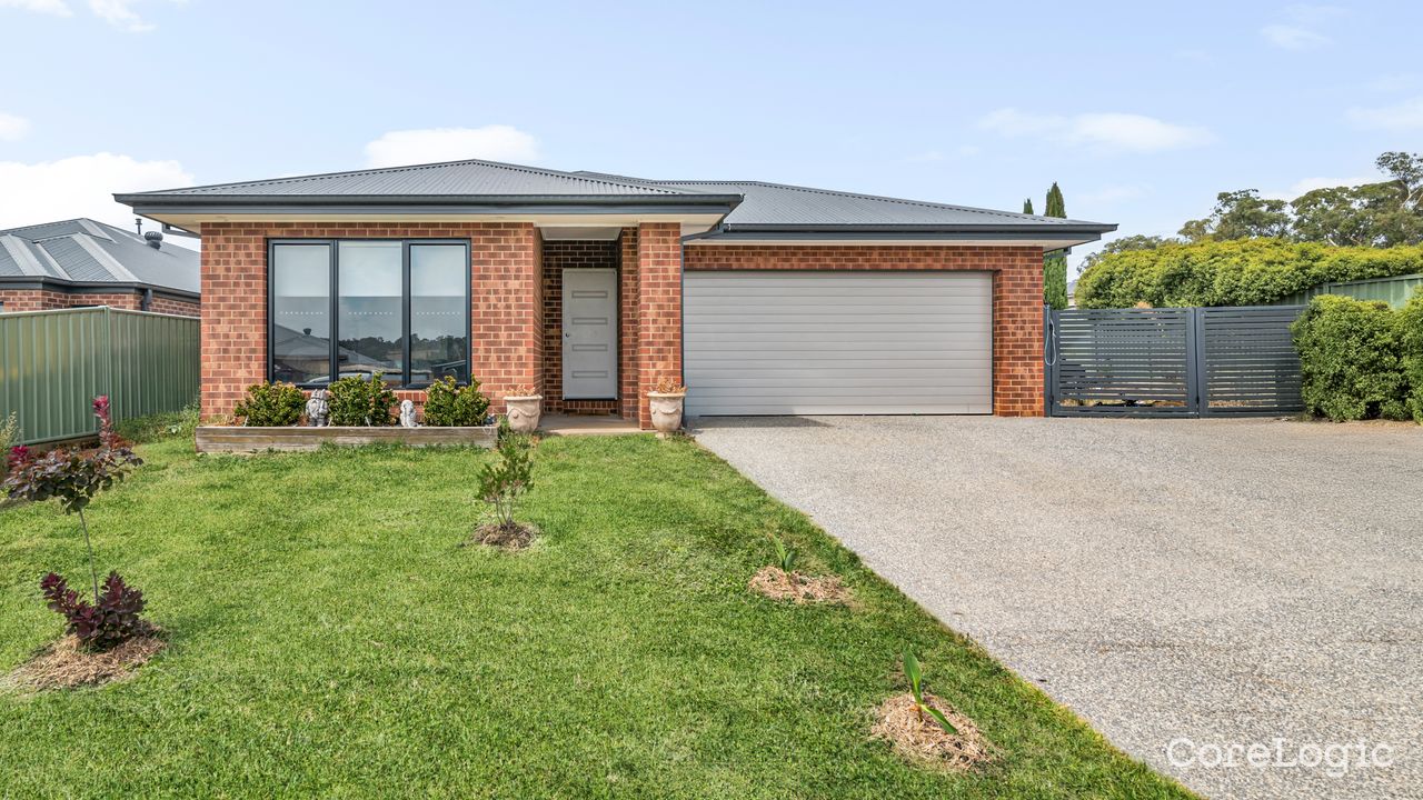 4-bedroom house at 4 Shilney Court, Mount Alexander Council, Victoria