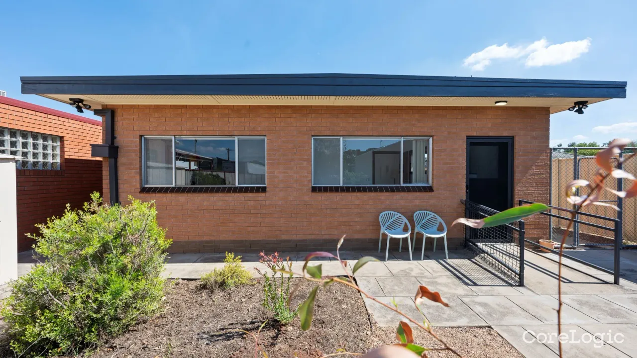 2-bedroom unit at 34 Carrier Street, Benalla Council, Victoria