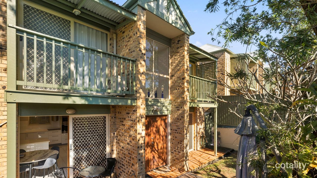 3-bedroom unit at 2/67 Beatrice Street, Taringa, QLD 4068, Brisbane Council, Queensland