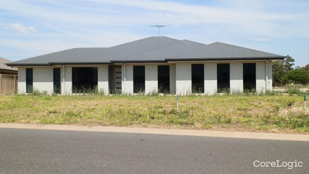 4-bedroom house at 17 Moriarty Street, Central Highlands Council, Queensland