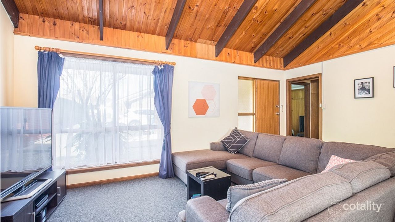 3-bedroom house at 2/40 Brownes Road, Mount Gambier, SA 5290, Mount Gambier, South Australia
