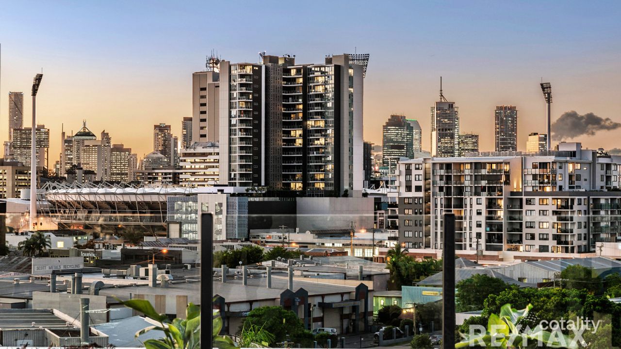 3-bedroom unit at 515/8 Deshon Street, Woolloongabba, QLD 4102, Brisbane, Queensland