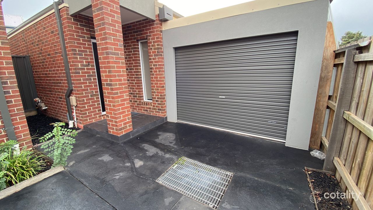 2-bedroom unit at 4/10 Emily Street, St Albans, VIC 3021, Brimbank, Victoria