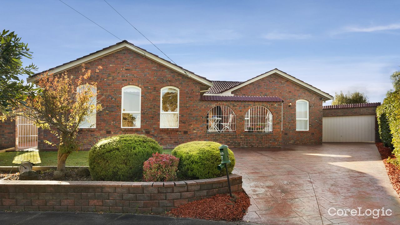 4-bedroom house at 7 Quest Court, Monash Council, Victoria