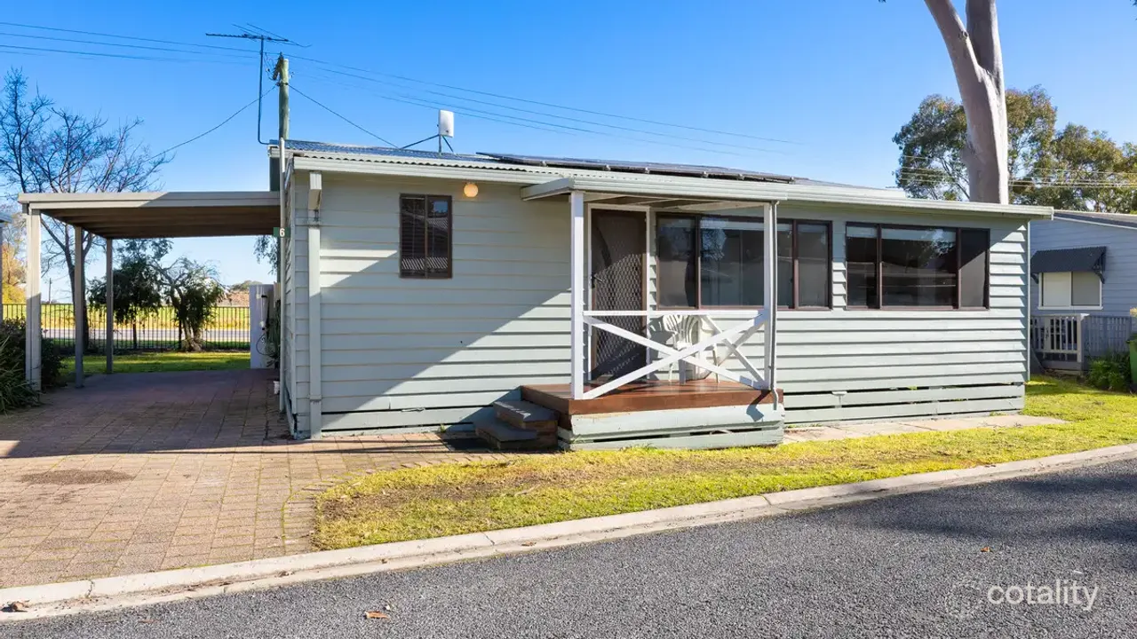 3-bedroom house at 6 Spotted Gum Drive, Lake Hume Village, NSW 3691, Albury, New South Wales