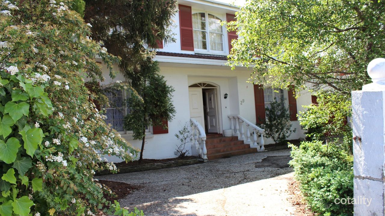 4-bedroom house at 29 Panorama Drive, Forest Hill, VIC 3131, Whitehorse Council, Victoria