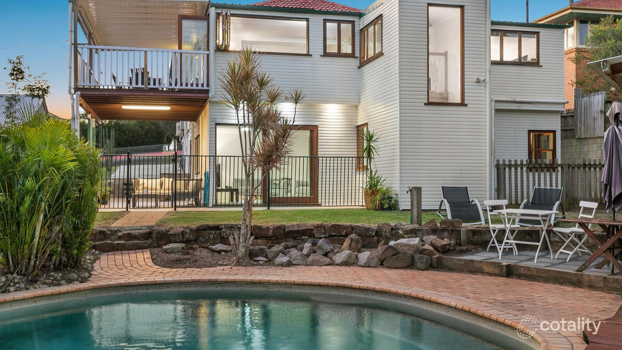 5-bedroom house at 45 Monkton Street, Tarragindi, QLD 4121, Brisbane, Queensland