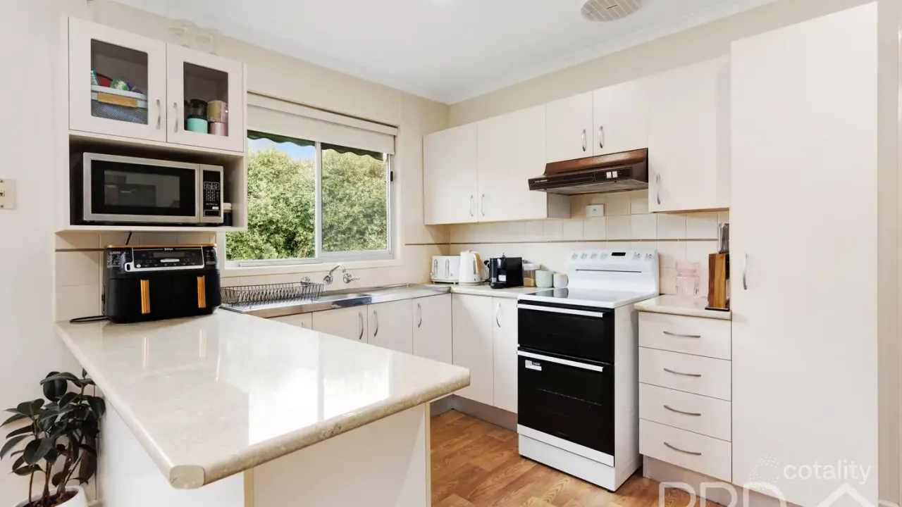 3-bedroom house at 7 Cedar Crescent, Tumut, NSW 2720, Snowy Valleys Council, New South Wales