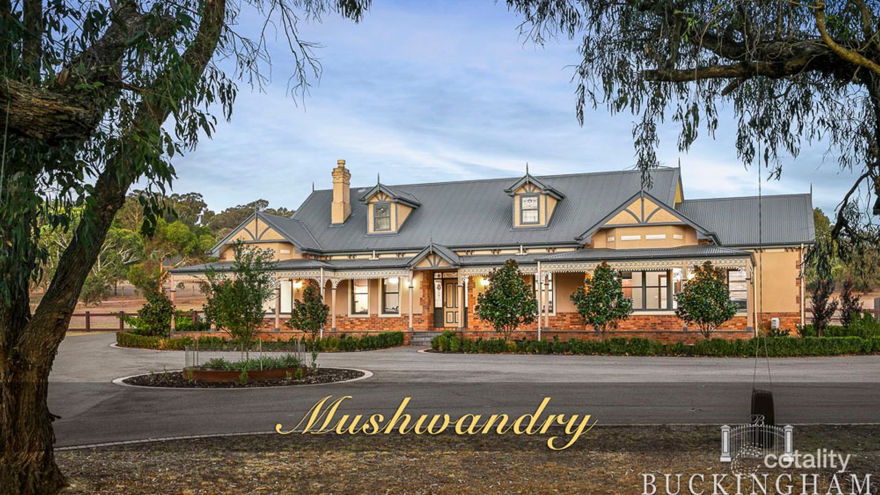 5-bedroom house at 16 Licola Street, Yarrambat, VIC 3091, Nillumbik Council, Victoria