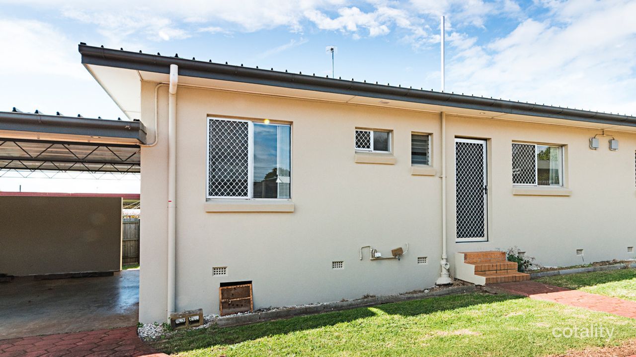 2-bedroom unit at 2/764 Ruthven Street, South Toowoomba, QLD 4350, Toowoomba Council, Queensland