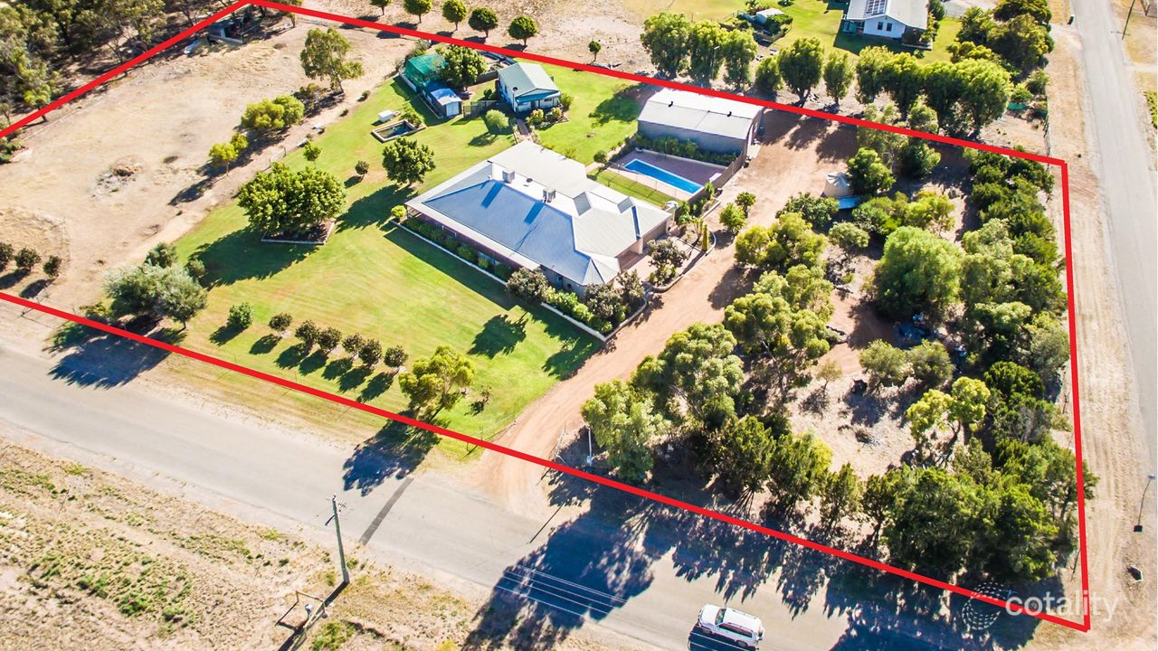6-bedroom house at 92 Brennand Road, Dongara, WA 6525, , WA