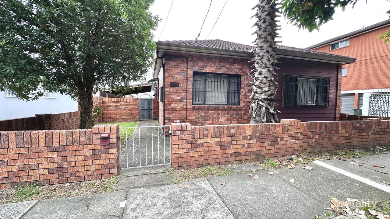 2-bedroom house at 122 Sutherland Street, Mascot, NSW 2020, Bayside Council, New South Wales