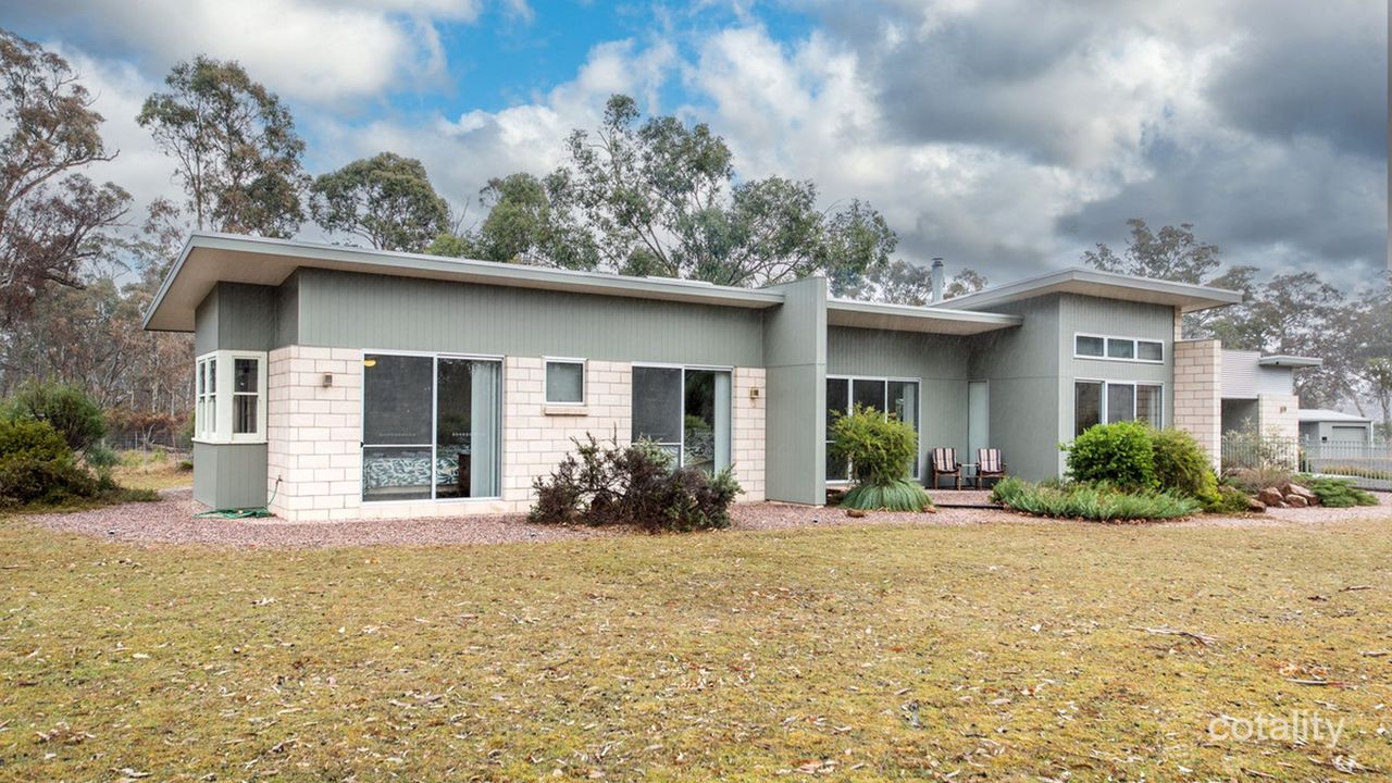 3-bedroom house at 250 Hoffmanns Road, Mooralla, VIC 3314, Southern Grampians Council, Victoria