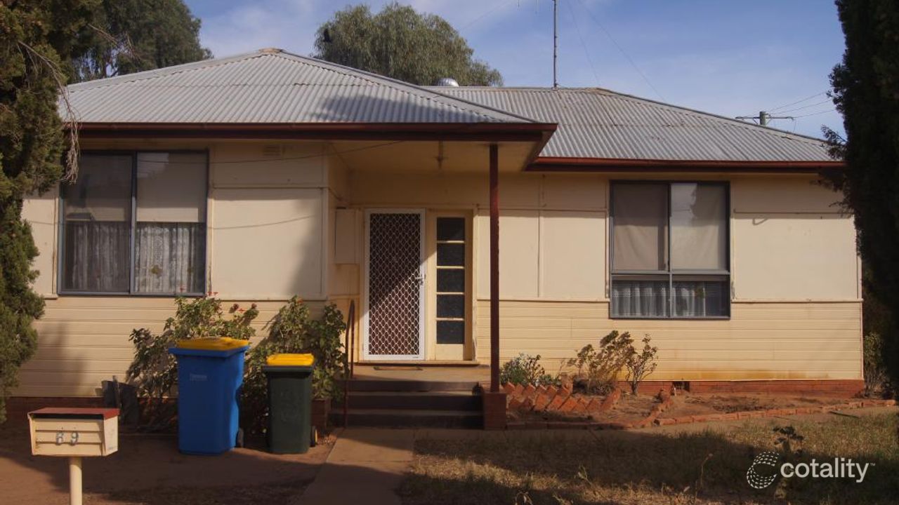 3-bedroom house at 69 Tocumwal Street, Finley, NSW 2713, Berrigan Council, New South Wales