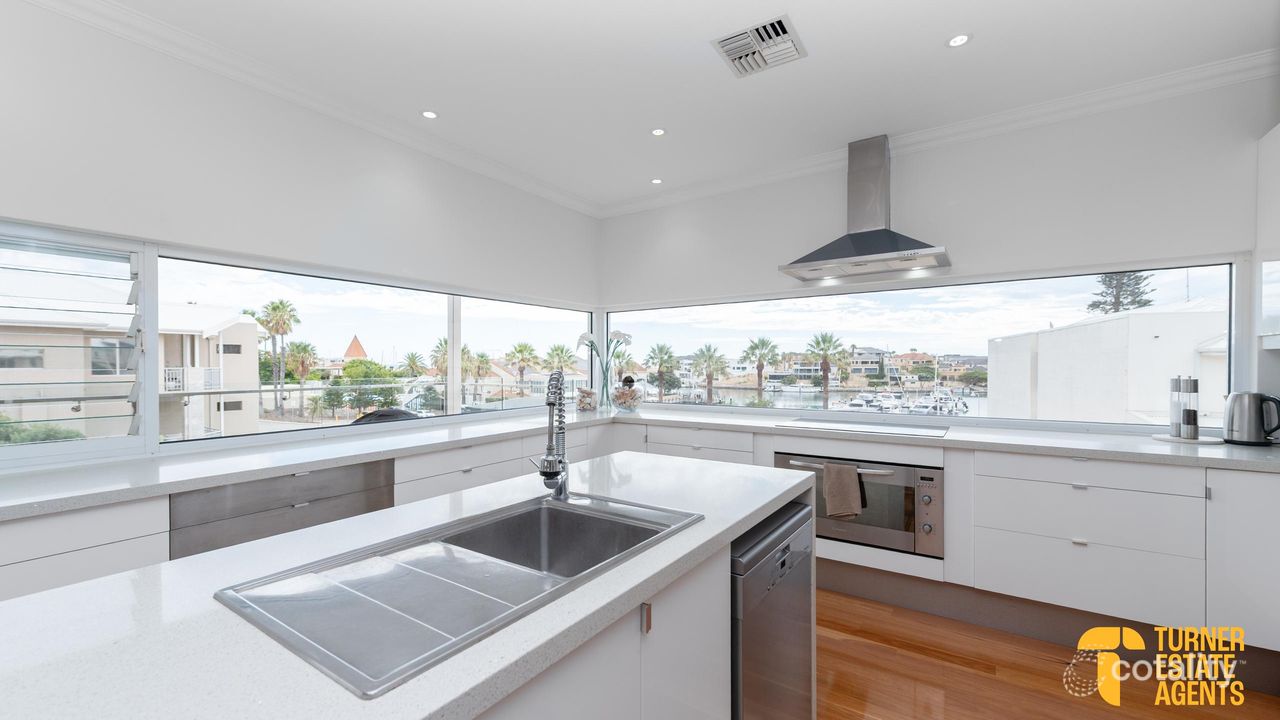 5-bedroom house at 14 Penzance Terrace, Mindarie, WA 6030, Wanneroo, Western Australia