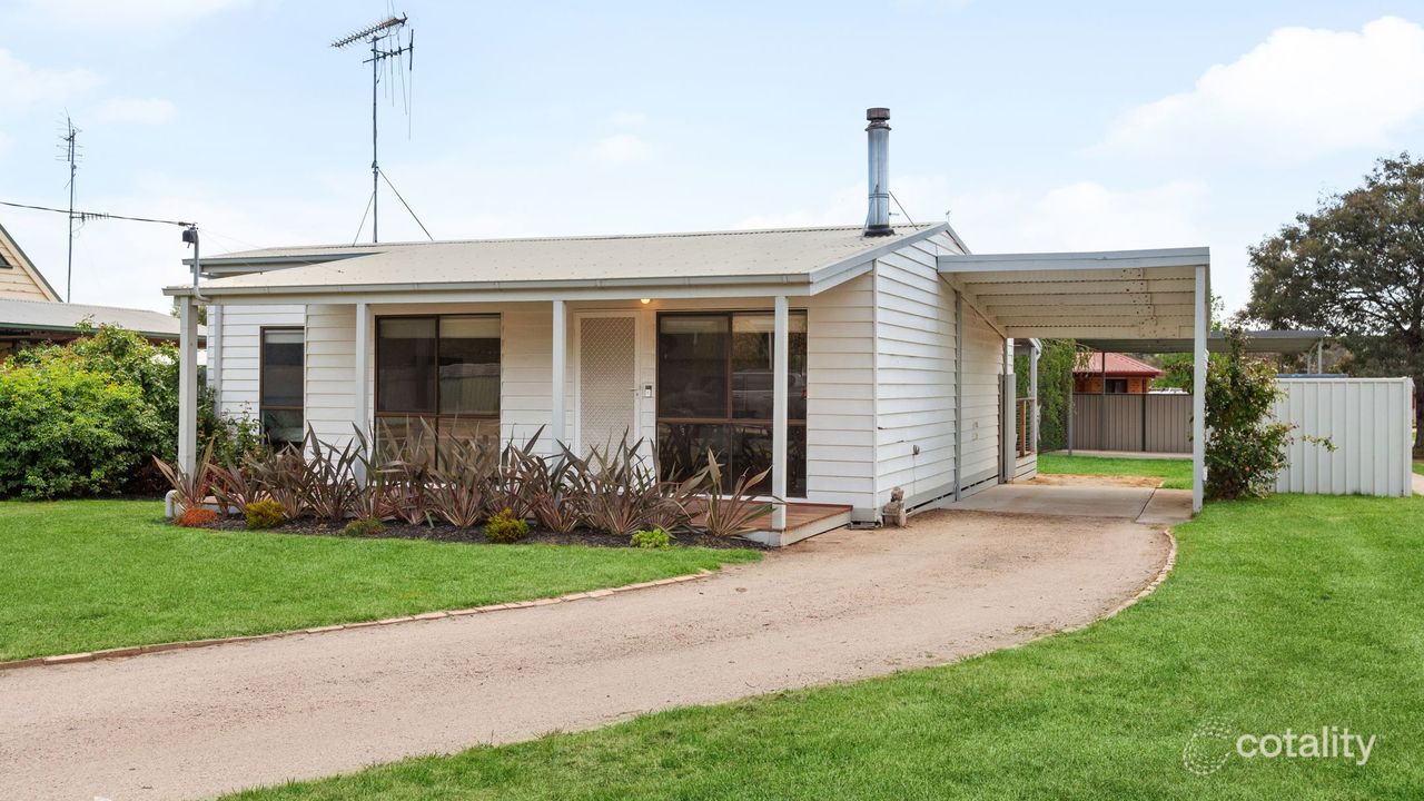 2-bedroom house at 2 Dean Drive, Broadford, VIC 3658, Mitchell Council, Victoria