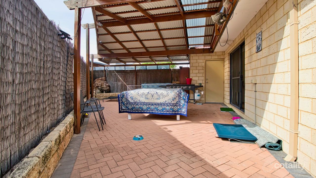 6-bedroom house at 9 Pockett Avenue, Rockingham, WA 6168, Rockingham, Western Australia