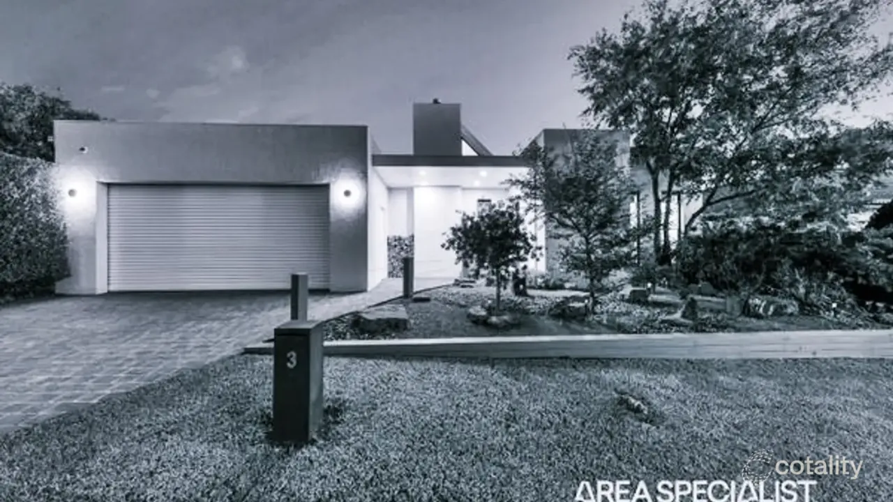 3-bedroom house at 3 Silverleaves Boulevard, Berwick, VIC 3806, Casey, Victoria