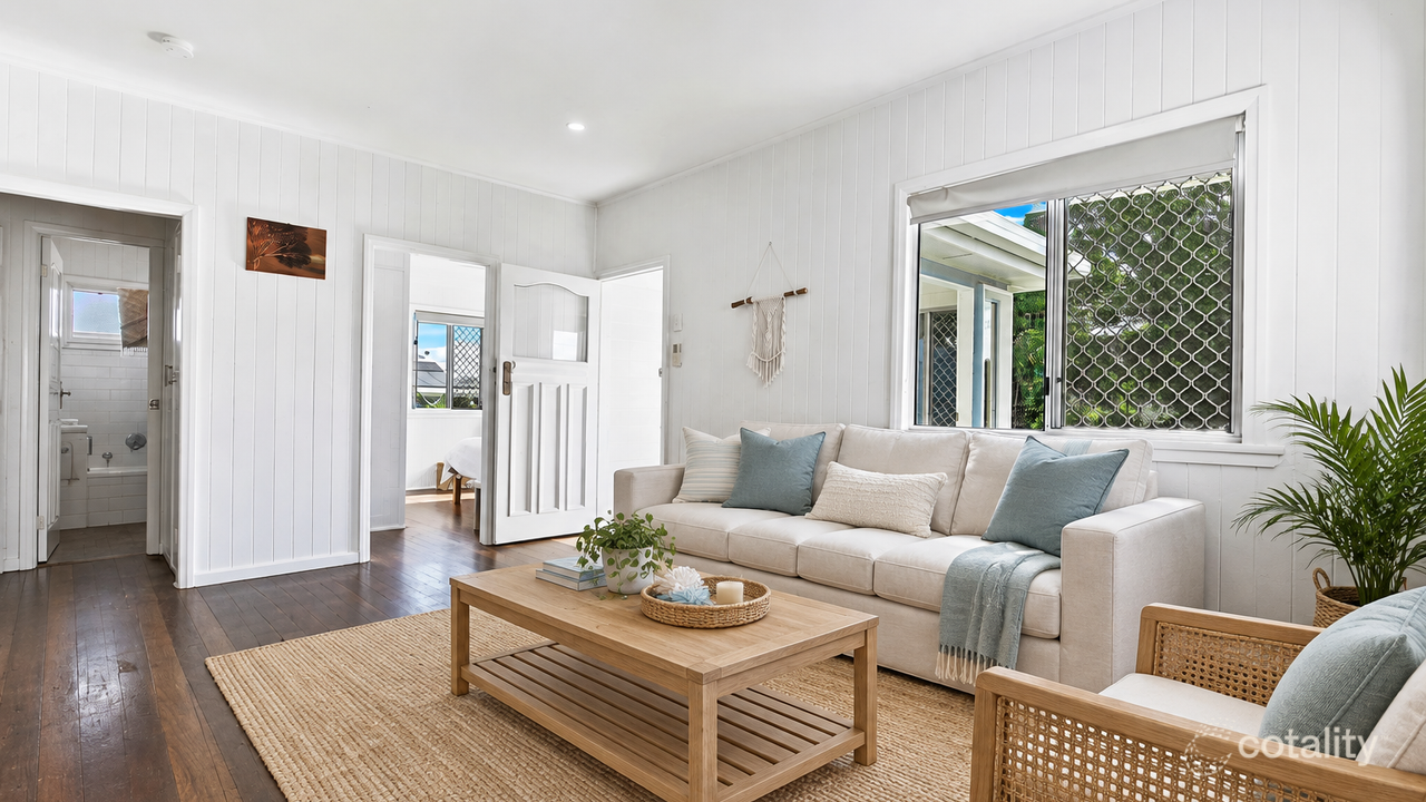 5-bedroom unit at 47 Shell Street, Urangan, QLD 4655, Fraser Coast, Queensland