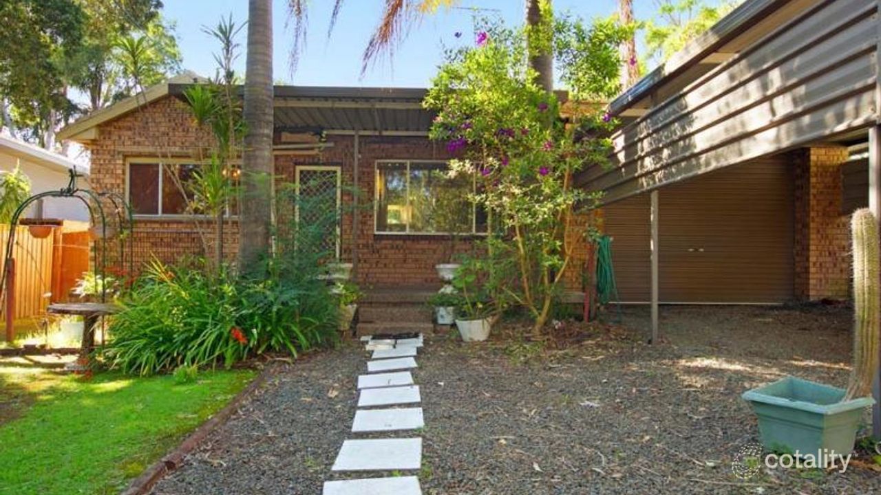 4-bedroom house at 11 Lewis Street, Avalon Beach, NSW 2107, Northern Beaches Council, New South Wales