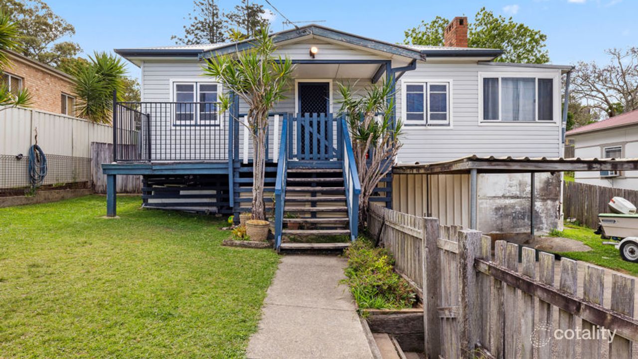 4-bedroom house at 85 Azalea Avenue, Coffs Harbour, NSW 2450, Coffs Harbour Council, New South Wales
