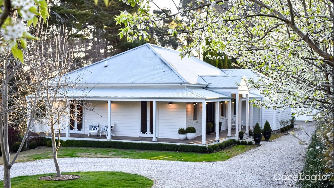 3-bedroom house at 73E Burradoo Road, Wingecarribee Council, New South Wales