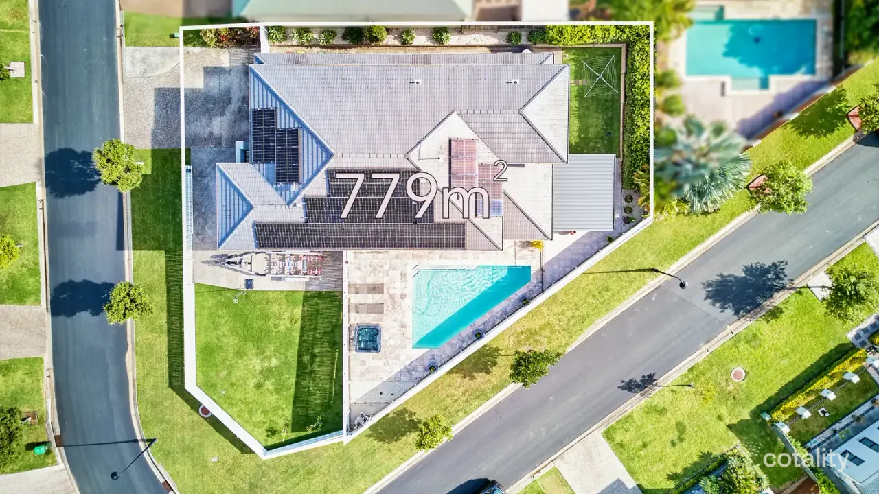6-bedroom house at 2 Rosemead Street, North Lakes, QLD 4509, Moreton Bay Council, Queensland