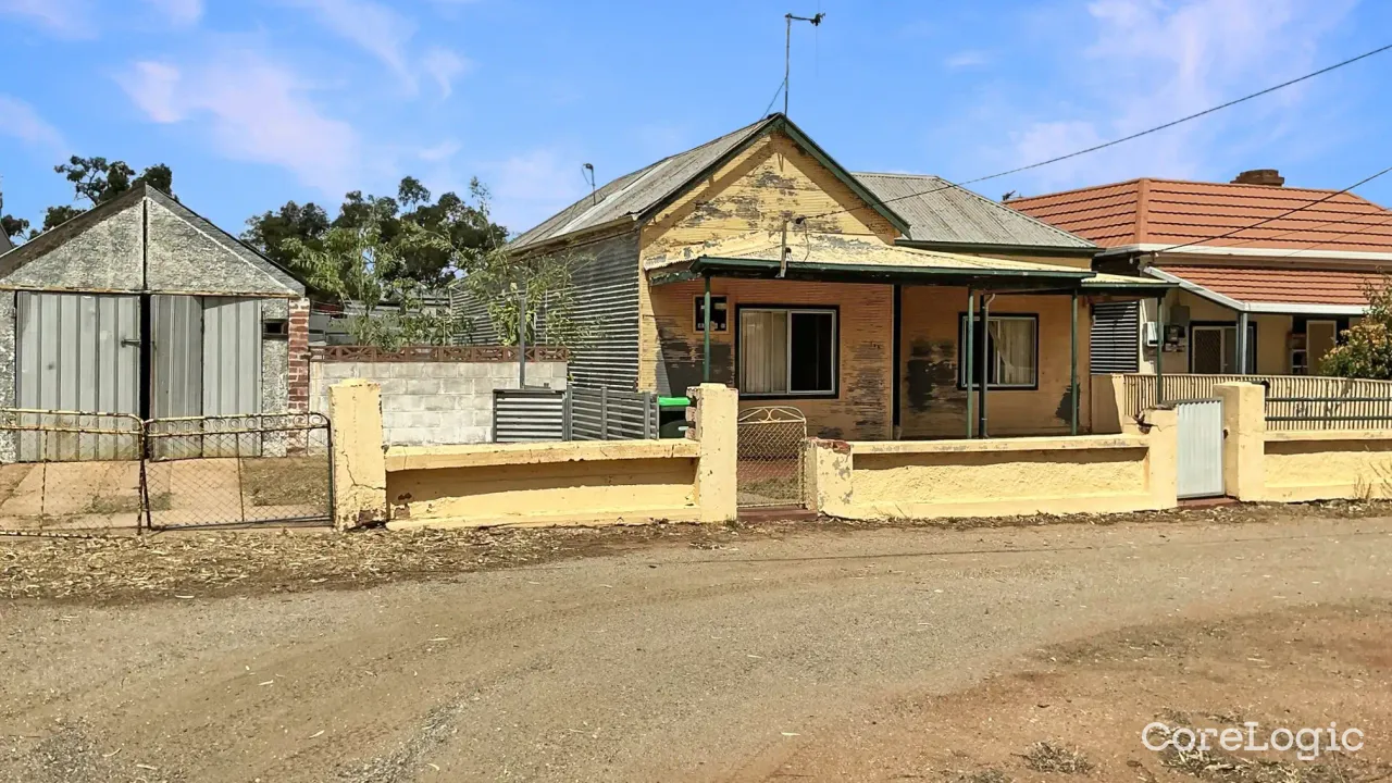 4-bedroom house at 199 Ryan Street, Broken Hill Council, New South Wales