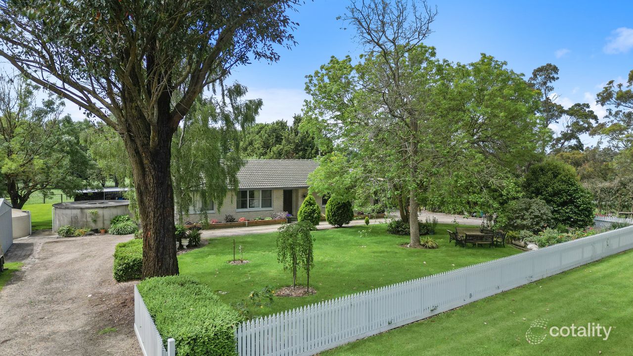 3-bedroom unit at 210 Sheehan Road, Hallora, VIC 3818, Baw Baw, Victoria