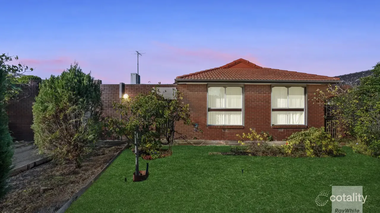 3-bedroom house at 6 Bean Court, Keilor Downs, VIC 3038, Brimbank, Victoria