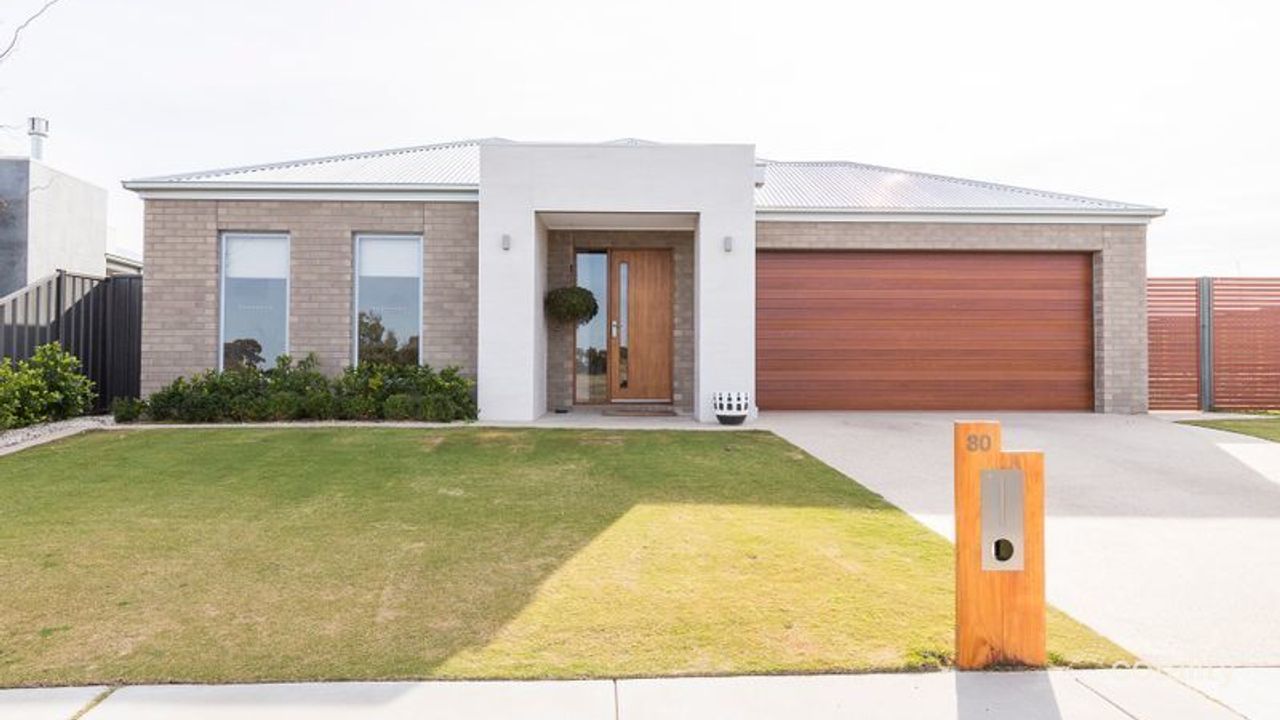 80 Mctavish Boulevard, Horsham, VIC 3400, Horsham, Victoria 3400 - HOUSE |  Aussie Homes
