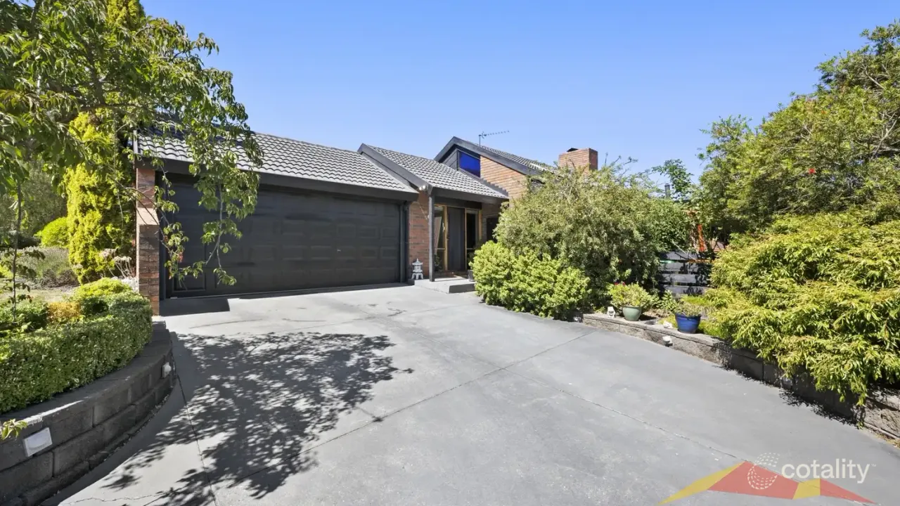 4-bedroom house at 10 Hakea Court, Mount Helen, VIC 3350, Ballarat Council, Victoria