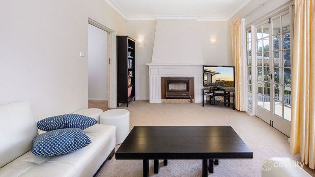 3-bedroom house at 10 Allambie Road, Castle Cove, NSW 2069, Willoughby Council, New South Wales