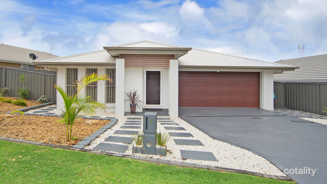 4-bedroom house at 7 Frank Avenue, Wadalba, NSW 2259, , New South Wales