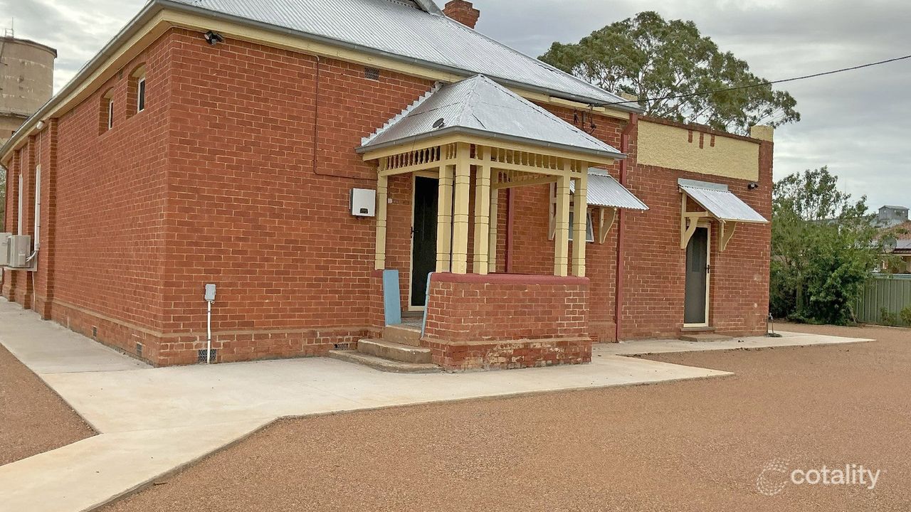 2-bedroom house at 41 Merilba Street, Narromine, NSW 2821, Narromine, New South Wales
